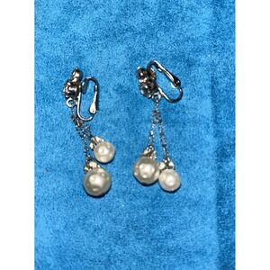 Vintage Dangle Faux Pearl &‎ Rhinestone Clip On Earrings